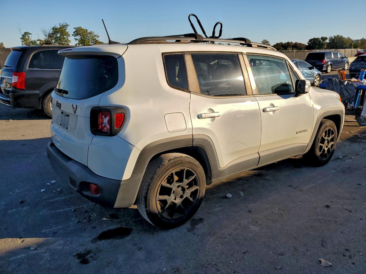 2020 Jeep Renegade Latitude VIN: ZACNJABB3LPL00375 Lot: 97705925