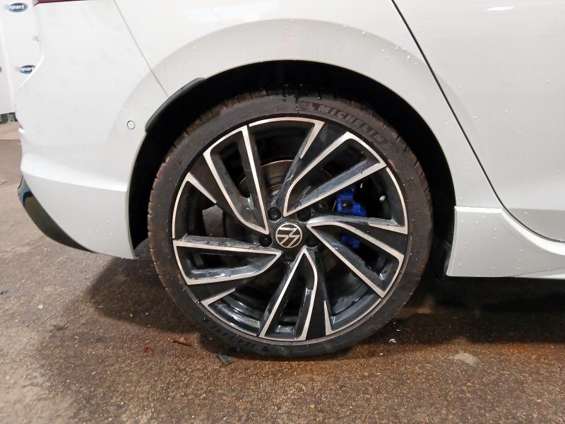 2024 VOLKSWAGEN GOLF R TSI 