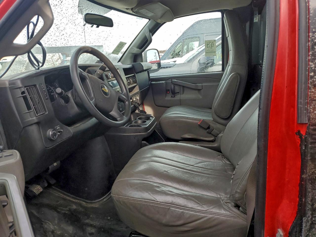 2017 Chevrolet Express 2500 Delivery Van VIN: 1GCWGBFF3H1199760 Lot: 94935635