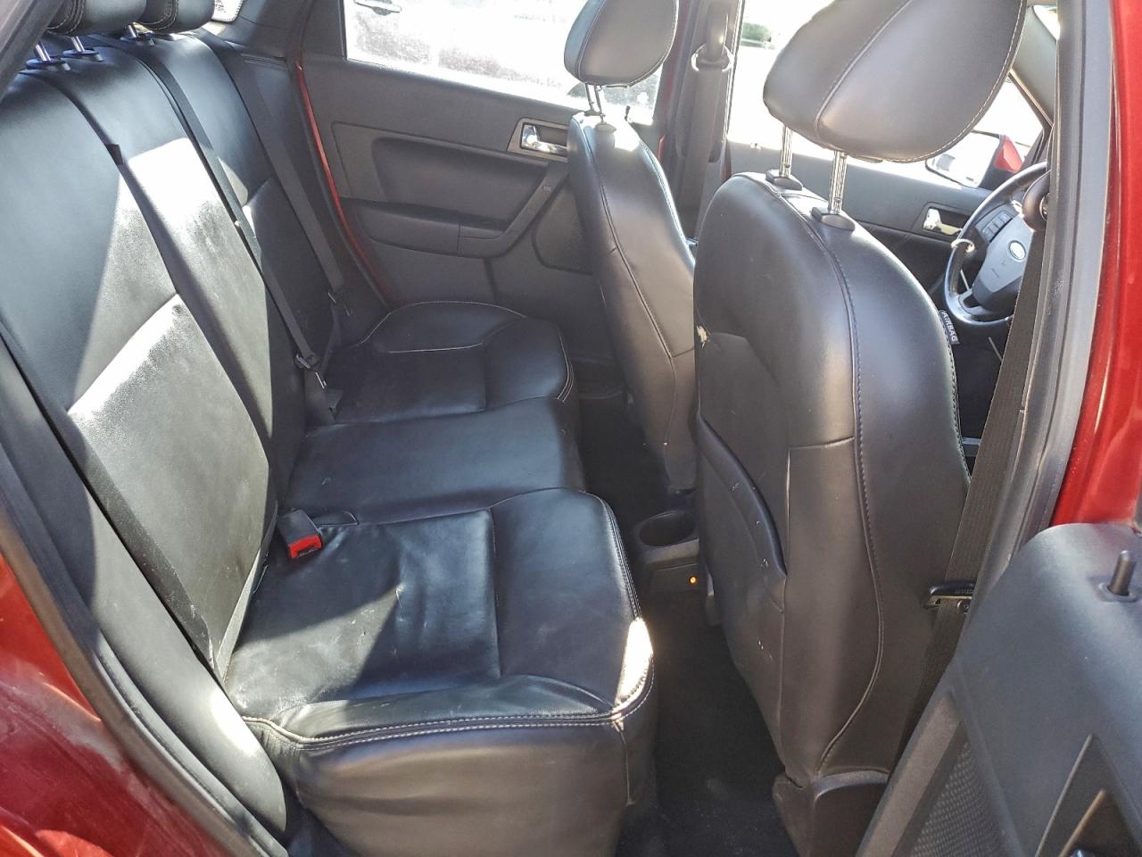 2011 Ford Focus Ses VIN: 1FAHP3GN7BW108297 Lot: 94662615