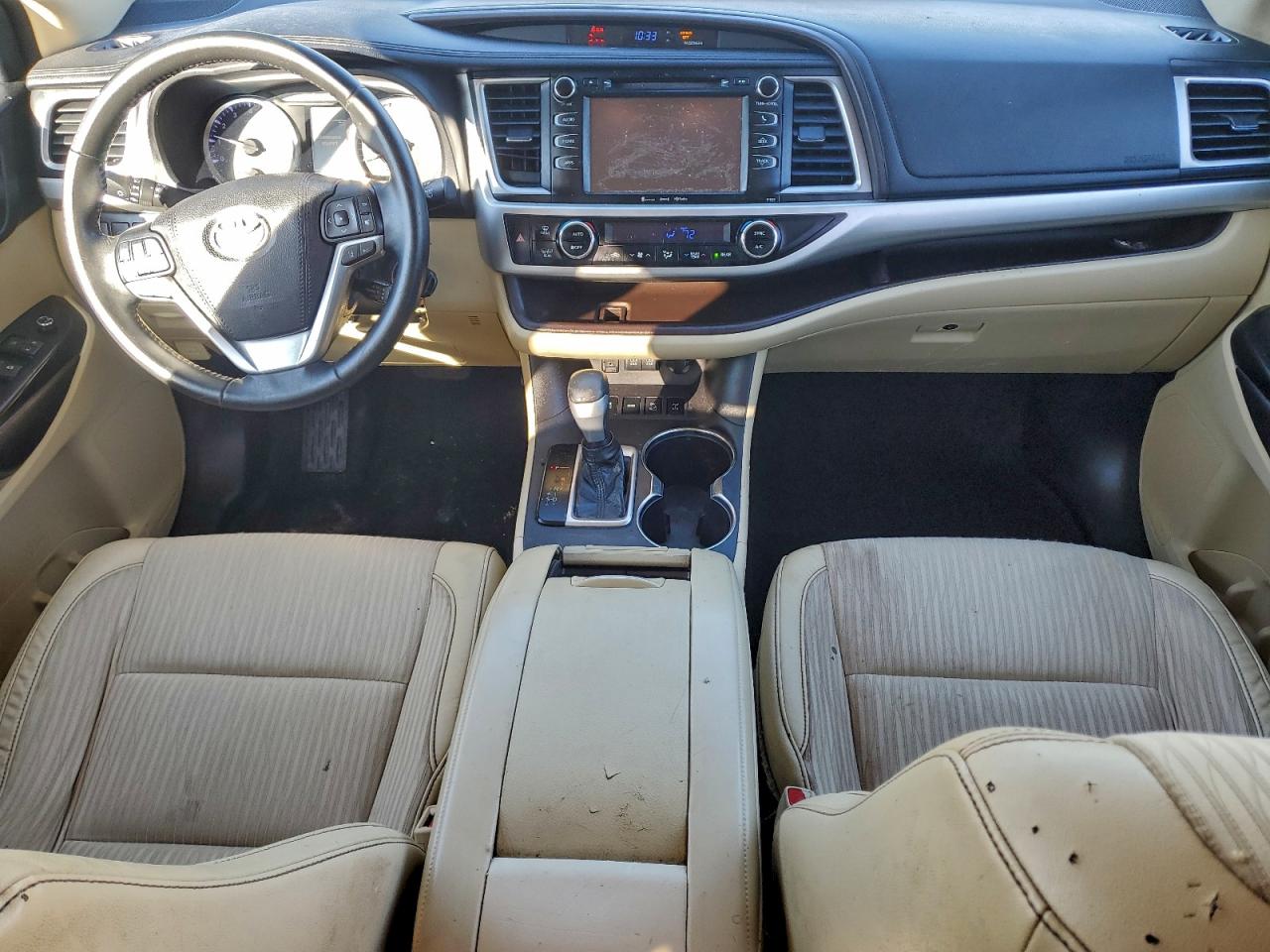 2018 Toyota Highlander Le VIN: 5TDBZRFH4JS848137 Lot: 95073965