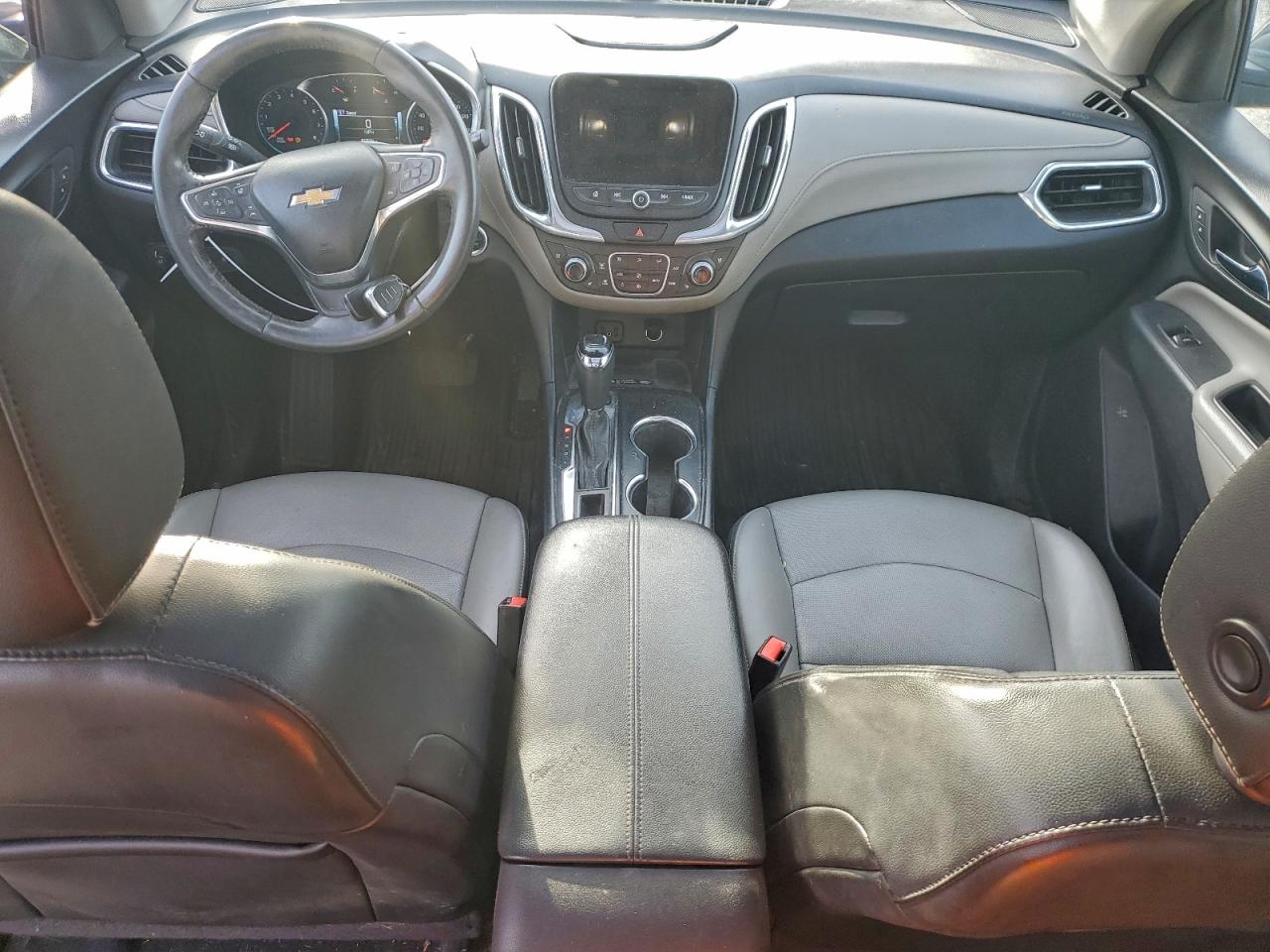 2018 Chevrolet Equinox Premier VIN: 2GNAXWEX7J6144637 Lot: 95050105