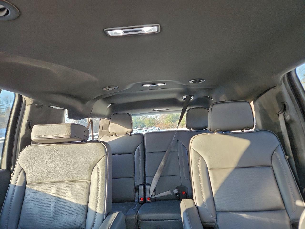 2025 GMC Yukon Xl Denali VIN: 1GKS2JRL5SR272083 Lot: 96079955