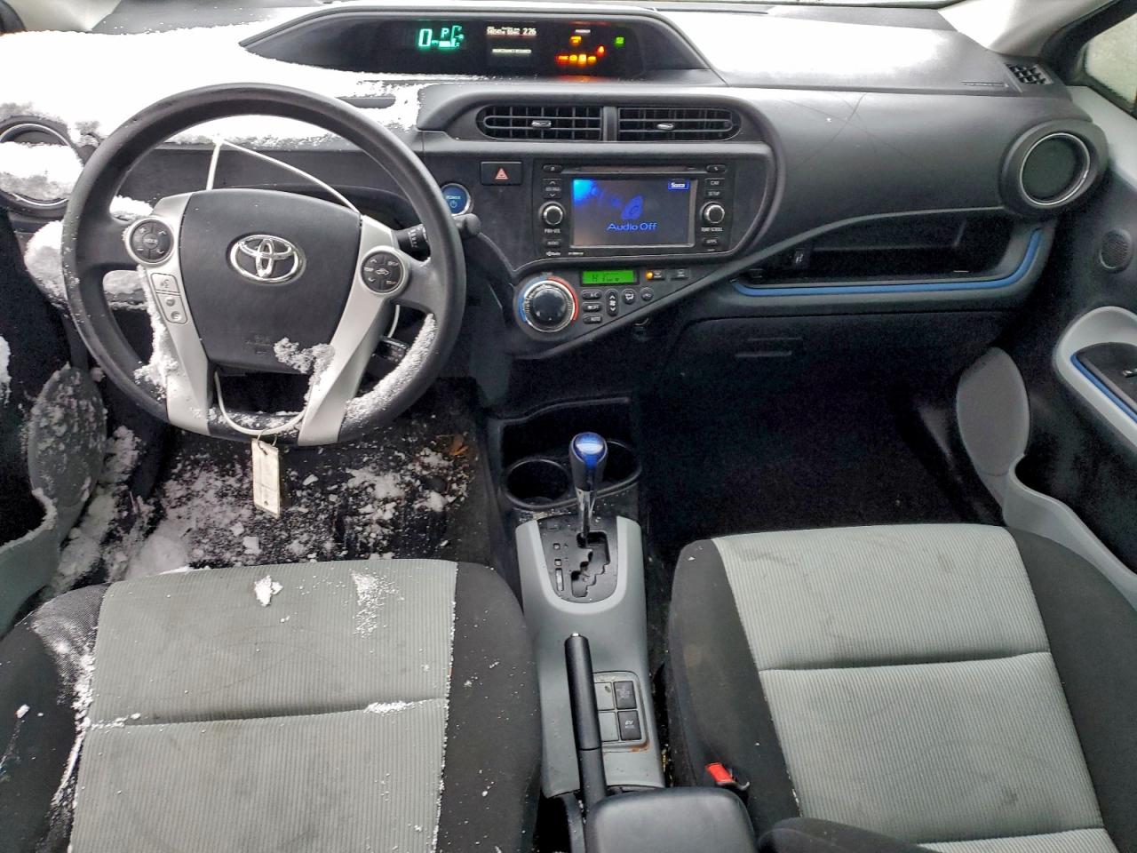 2013 Toyota Prius C VIN: JTDKDTB33D1046184 Lot: 96255105