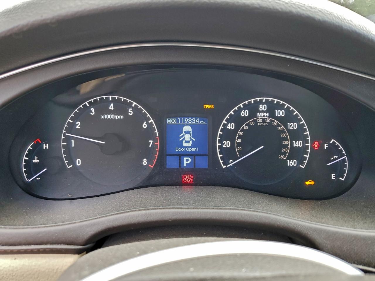 2012 Hyundai Genesis 3.8L VIN: KMHGC4DD1CU154798 Lot: 93305695