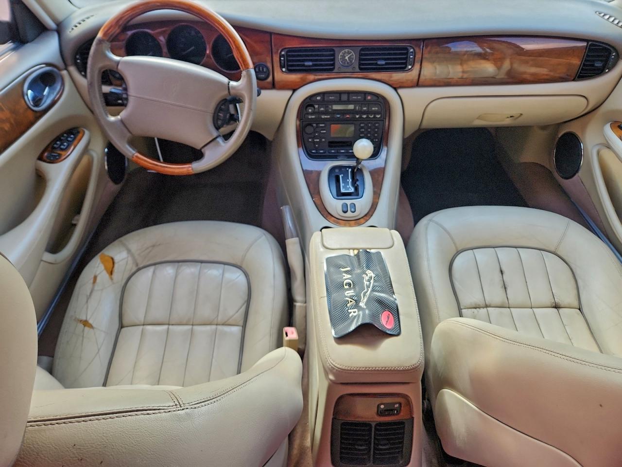 2001 Jaguar Xj8 VIN: SAJDA14C11LF30863 Lot: 96585325