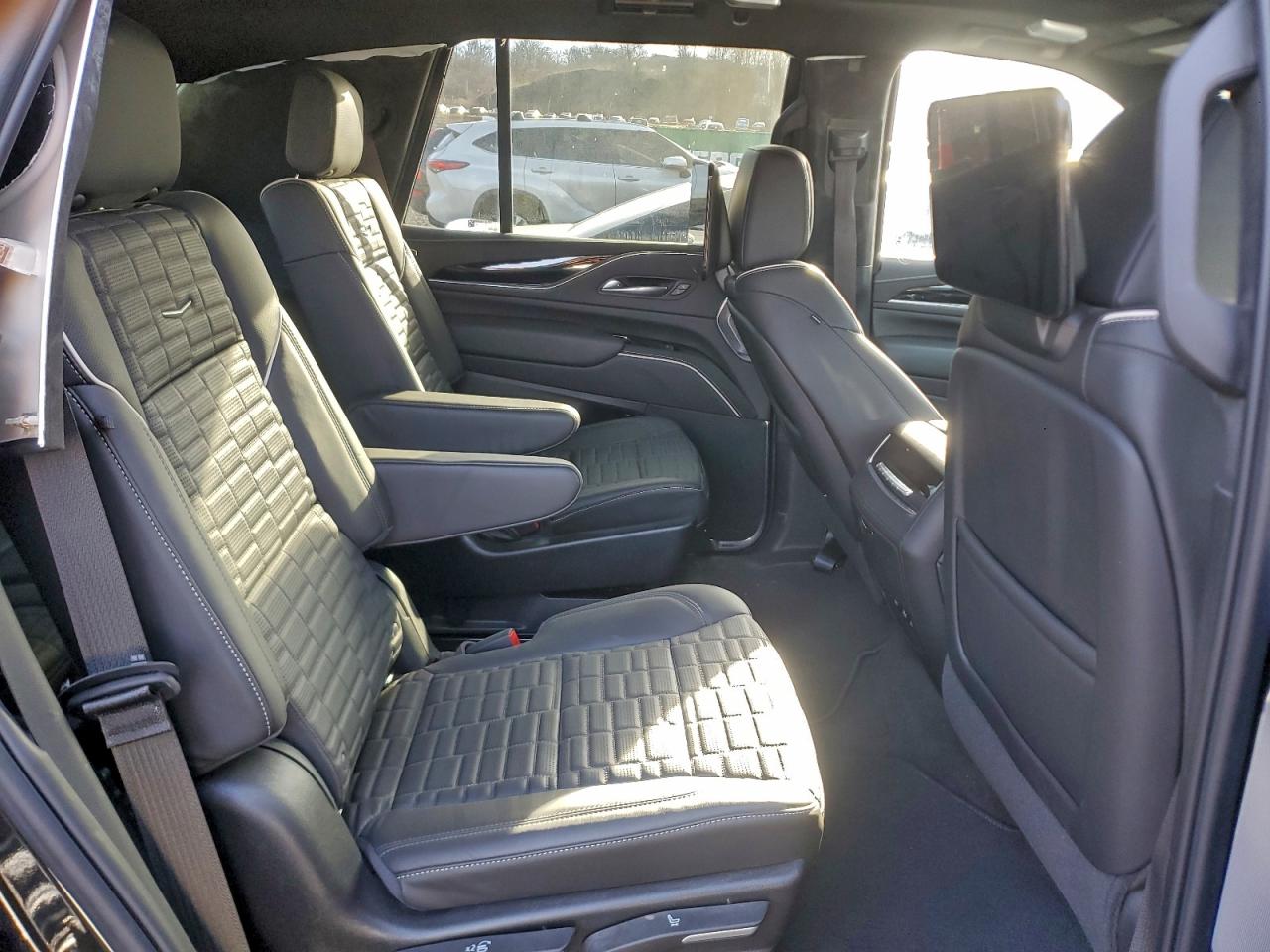 2024 Cadillac Escalade V VIN: 1GYS4HK92RR125835 Lot: 94688465