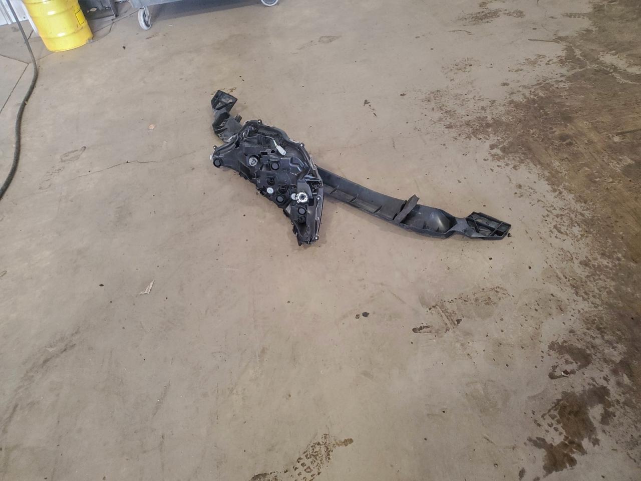 2022 Toyota Rav4 Xle Premium VIN: 4T3B6RFVXNU075564 Lot: 96450475