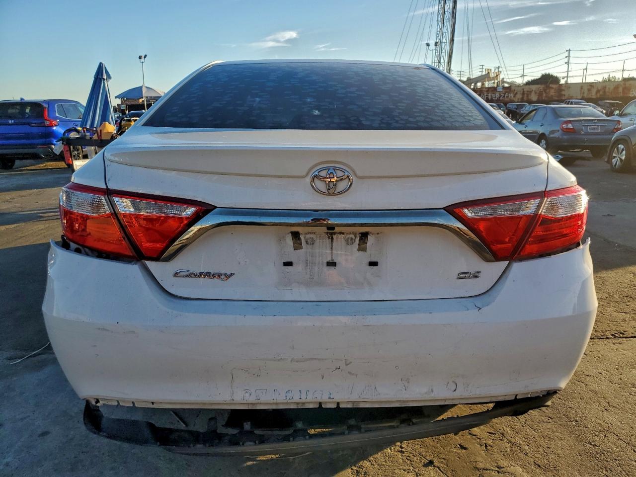2016 Toyota Camry Le VIN: 4T1BF1FK8GU506826 Lot: 95447295