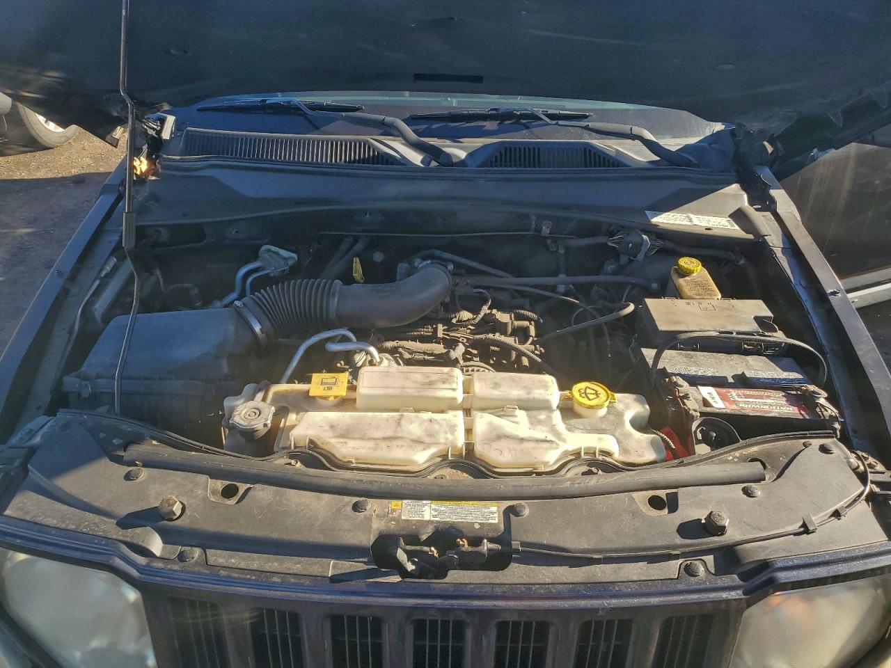 2009 Jeep Liberty Sport VIN: 1J8GN28K79W538358 Lot: 97645395