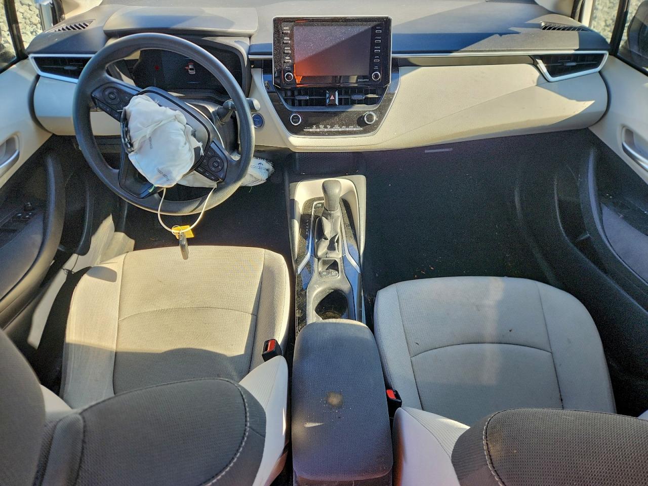 2021 Toyota Corolla Le VIN: JTDEAMDE9MJ004323 Lot: 95394285