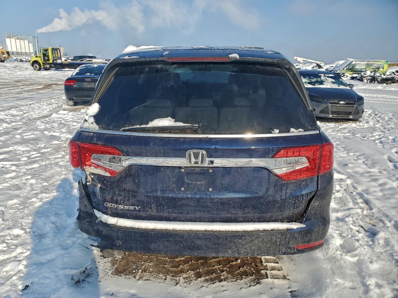 2018 Honda Odyssey Lx VIN: 5FNRL6H27JB104057 Lot: 94986605