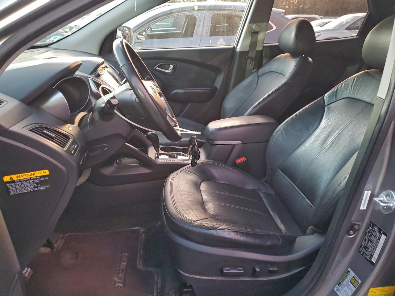 2010 Hyundai Tucson Gls VIN: KM8JUCAC7AU106244 Lot: 95608925