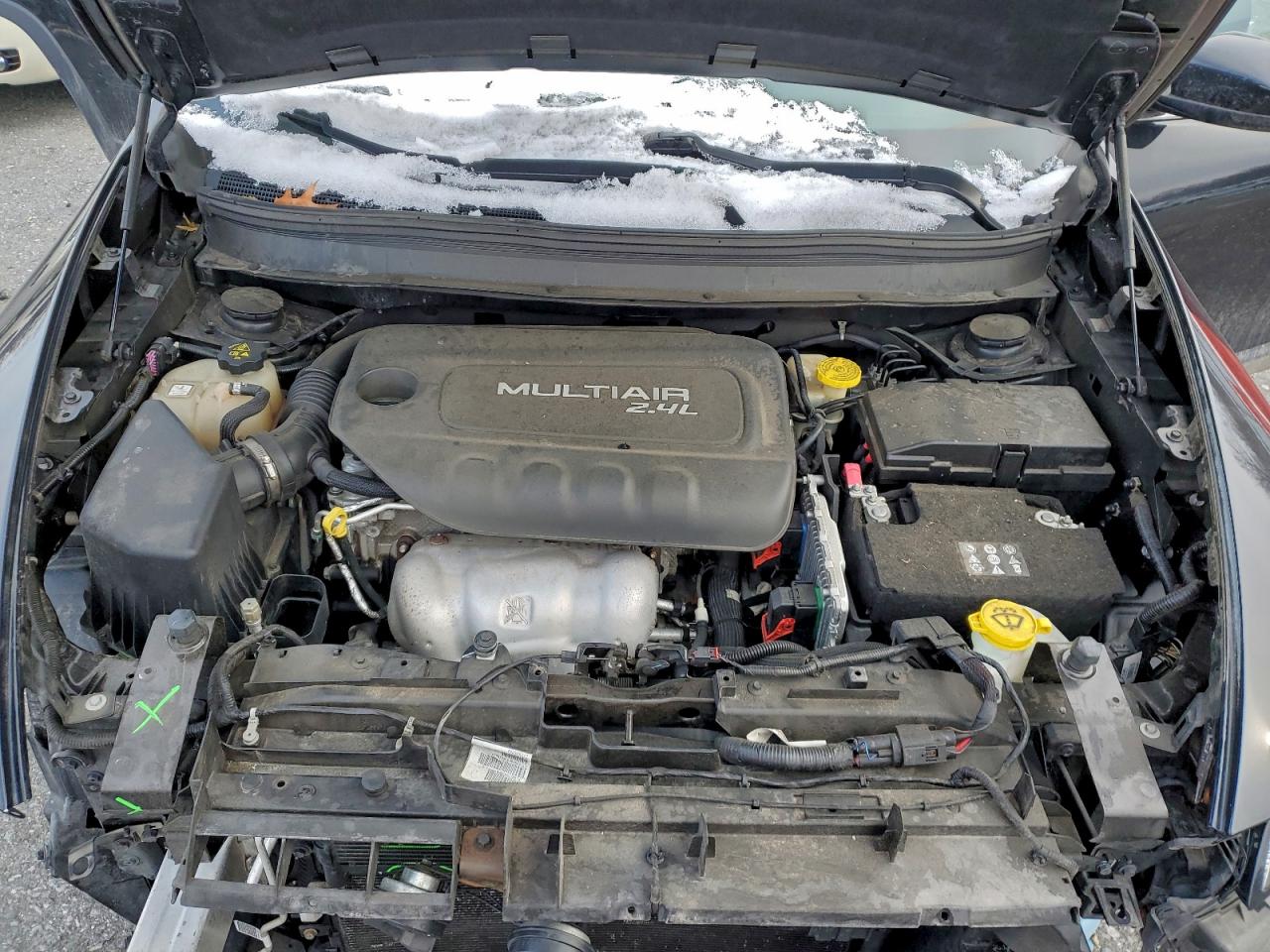 2016 Jeep Cherokee Latitude VIN: 1C4PJMCB0GW255173 Lot: 95694605