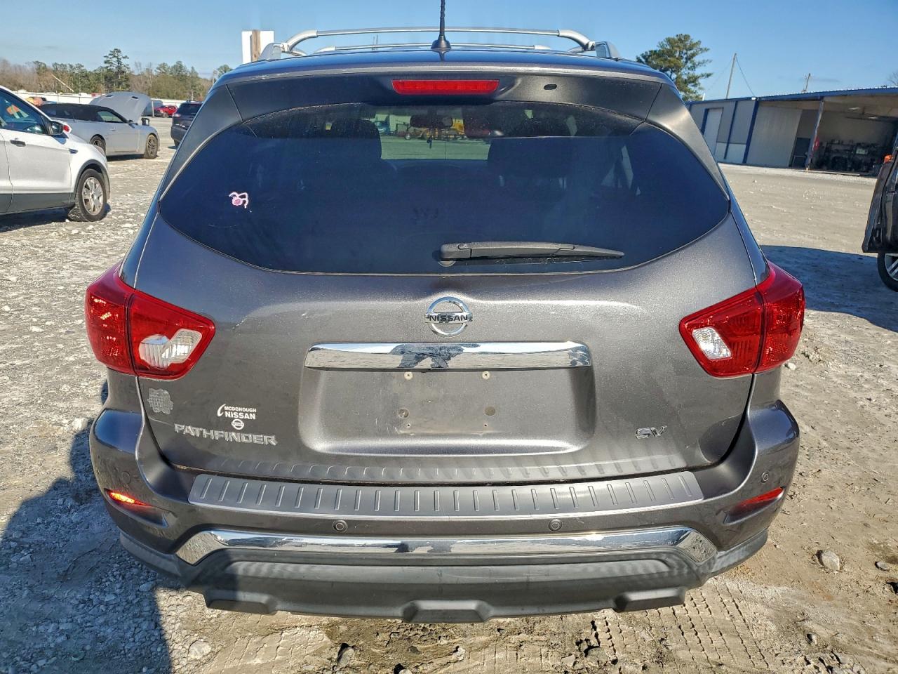 2018 Nissan Pathfinder S VIN: 5N1DR2MNXJC619290 Lot: 95215255