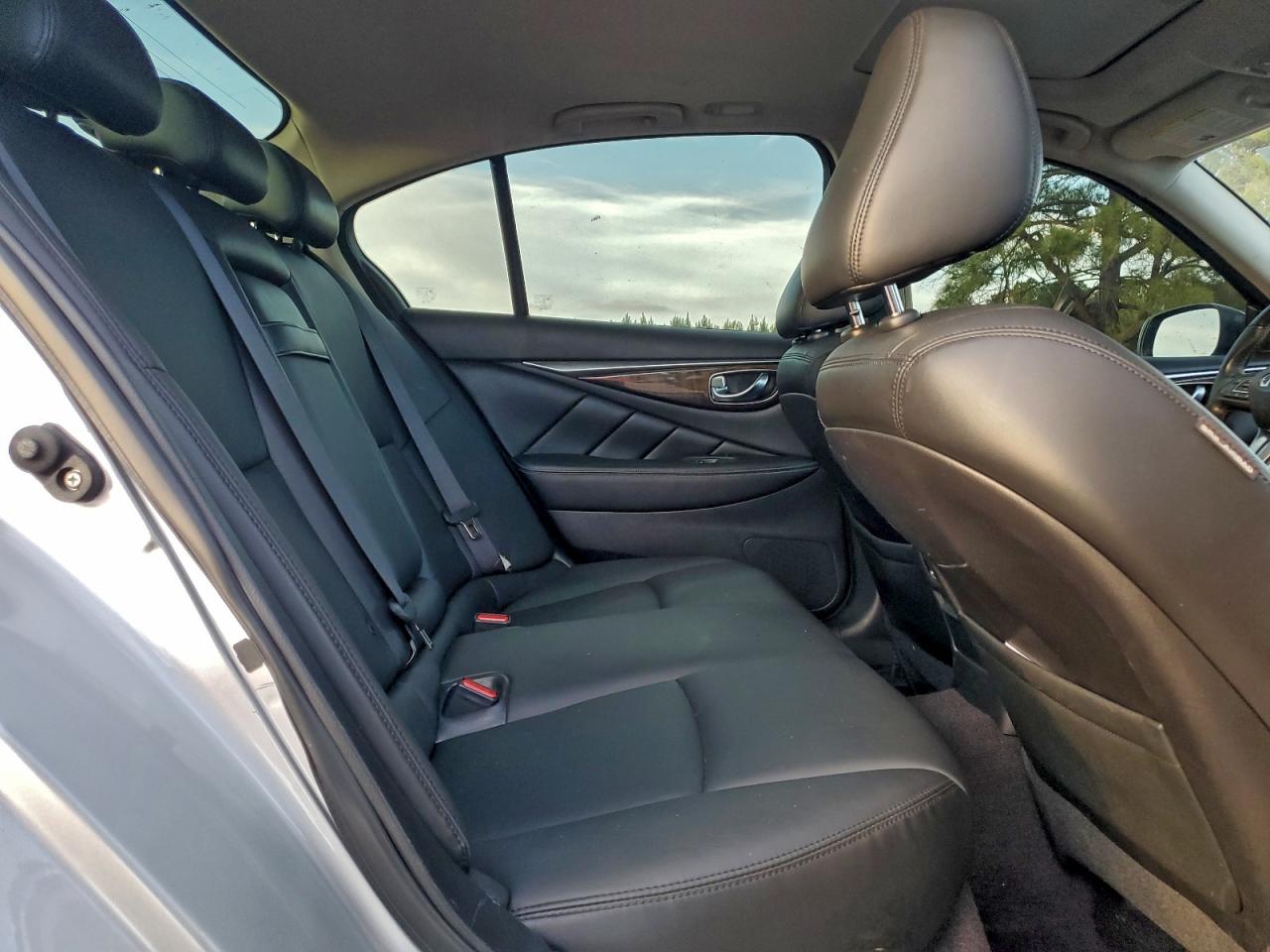 2018 Infiniti Q50 Luxe VIN: JN1EV7AP8JM361159 Lot: 96404505