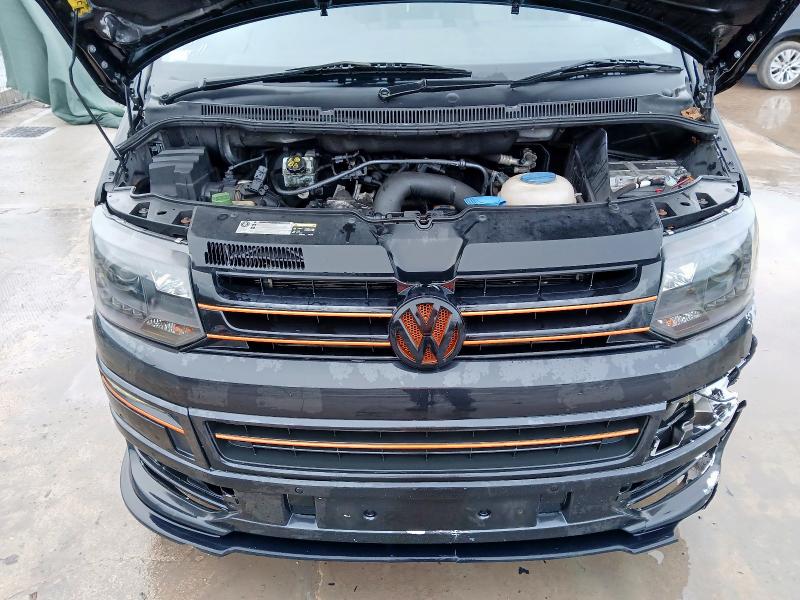 2013 VOLKSWAGEN TRANSPORTER 2.0 BITDI 180PS SPORTLINE KOMBI VAN