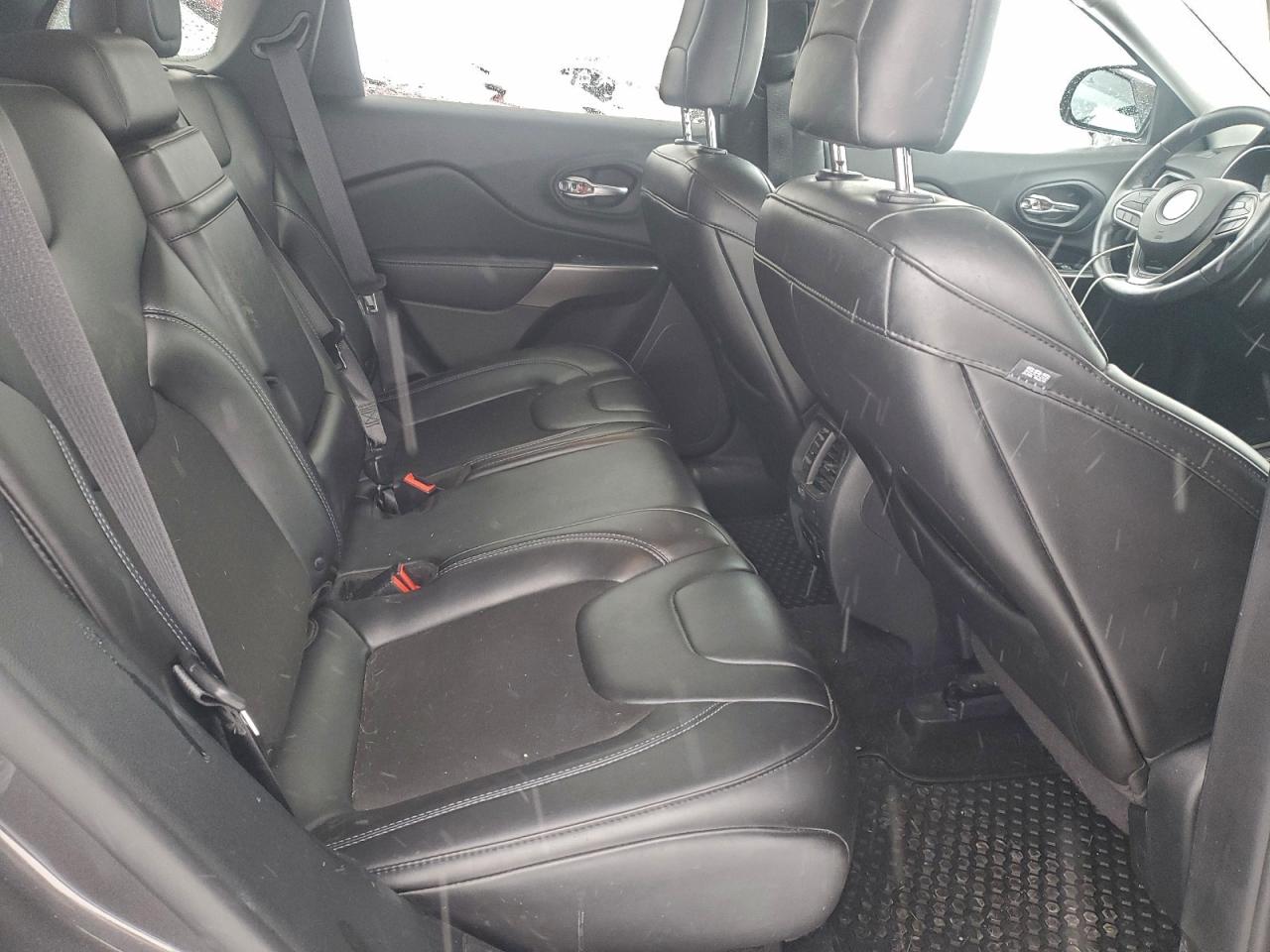 2019 Jeep Cherokee Latitude Plus VIN: 1C4PJMLX5KD232293 Lot: 94743875