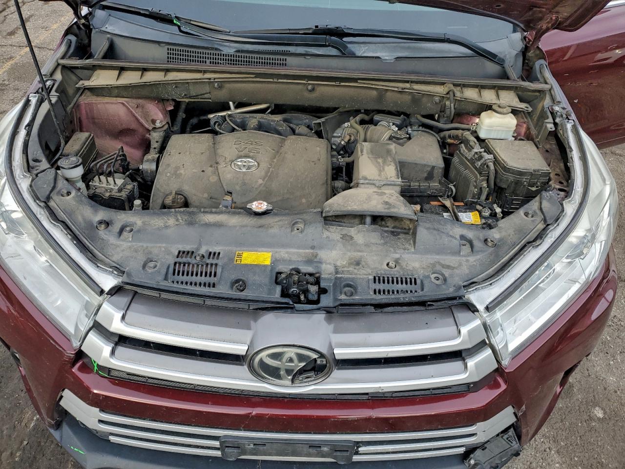 2018 Toyota Highlander Le VIN: 5TDBZRFH5JS901394 Lot: 96144435