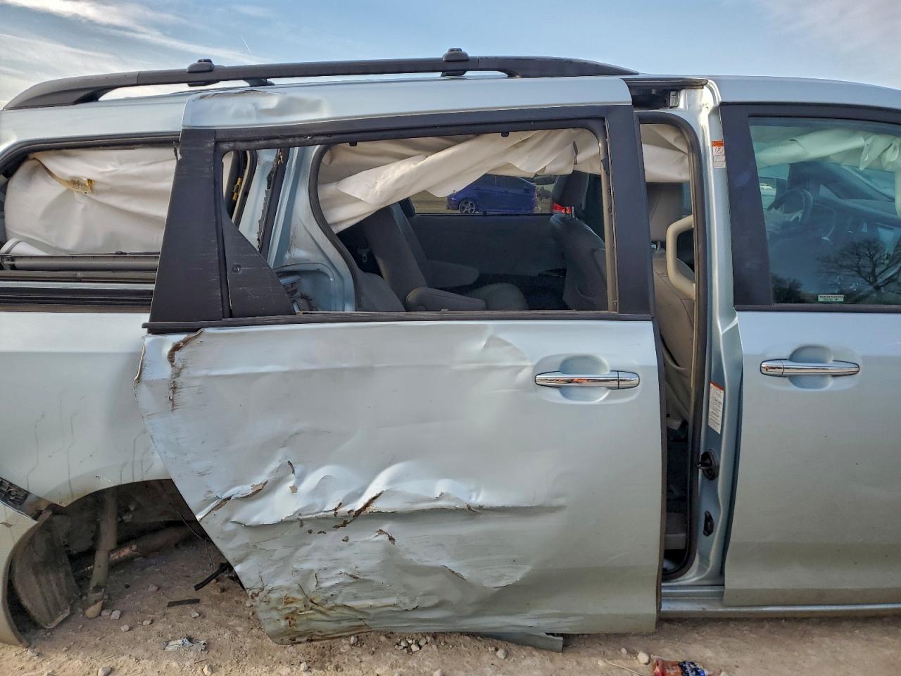 2017 Toyota Sienna Xle VIN: 5TDDZ3DC1HS178831 Lot: 96538825