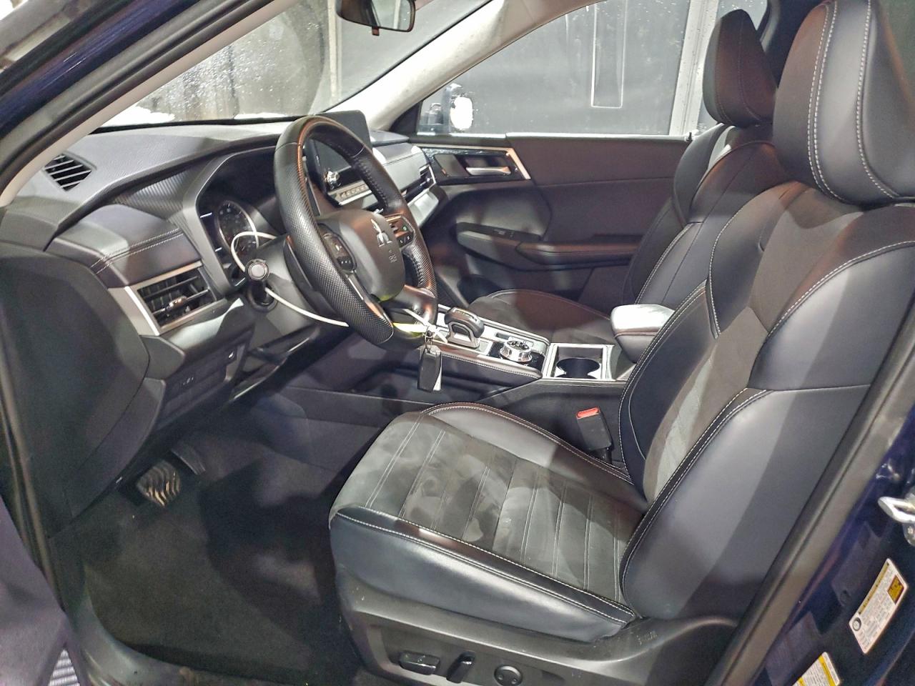 2024 Mitsubishi Outlander Se VIN: JA4J4VA83RZ076955 Lot: 96091415