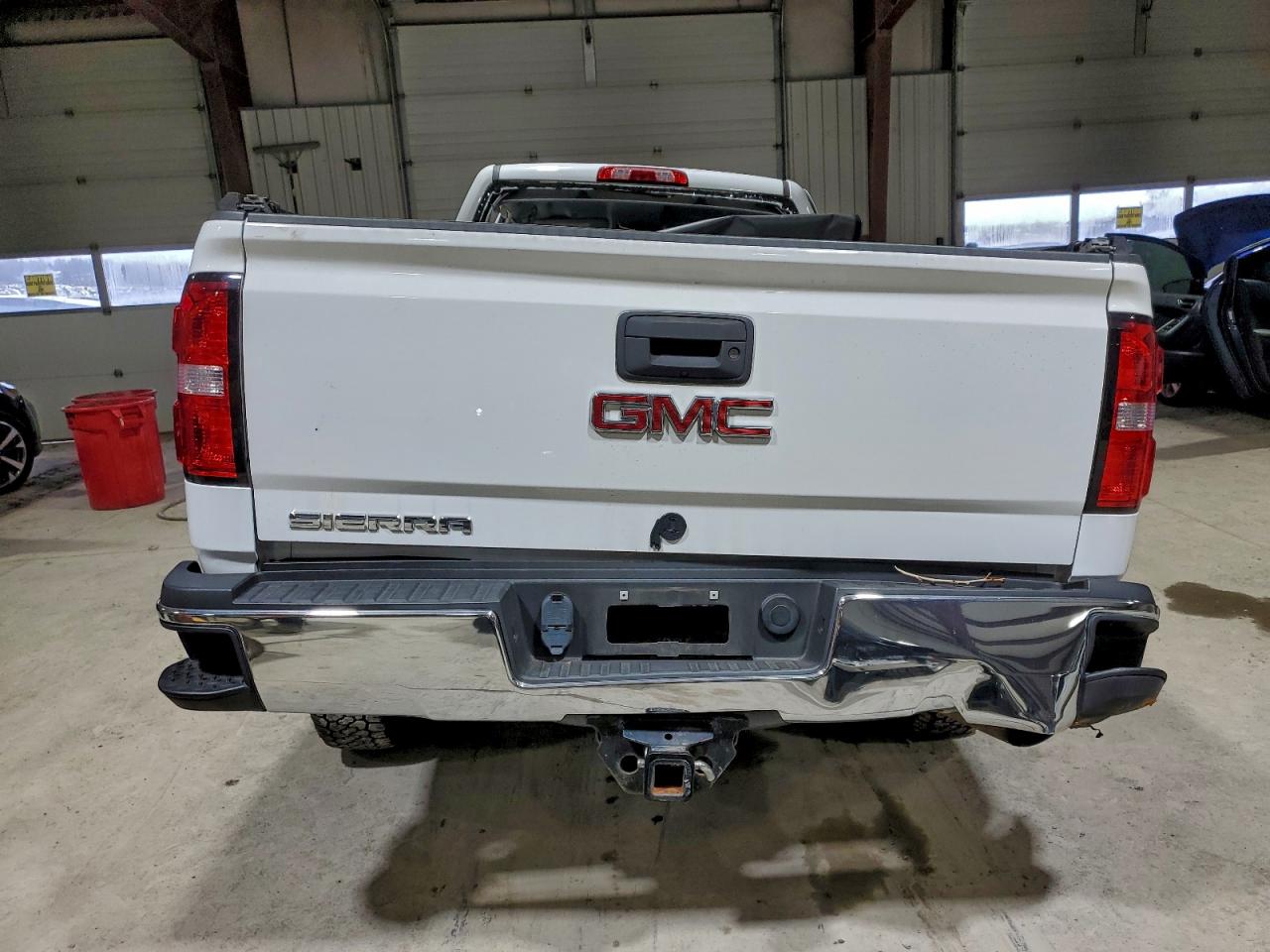 2018 GMC Sierra K2500 Heavy Duty VIN: 1GT12REG1JF264481 Lot: 95211385