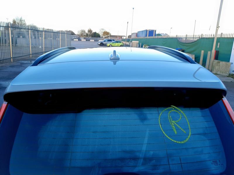 2023 VOLVO XC40 2.0 B3P PLUS DARK 5DR AUTO