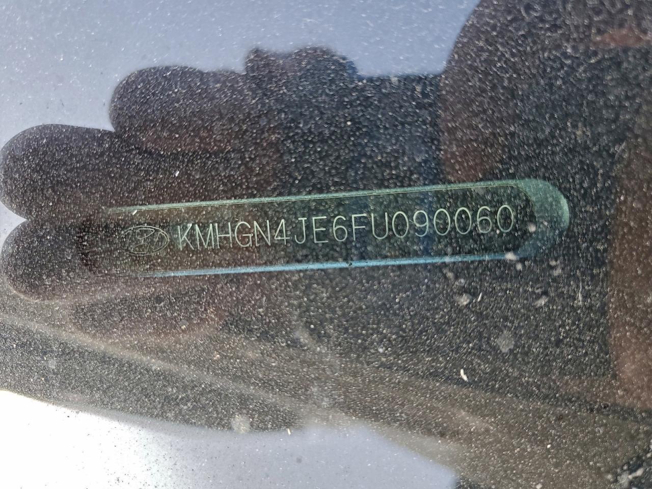 2015 Hyundai Genesis 3.8L VIN: KMHGN4JE6FU090060 Lot: 92703645