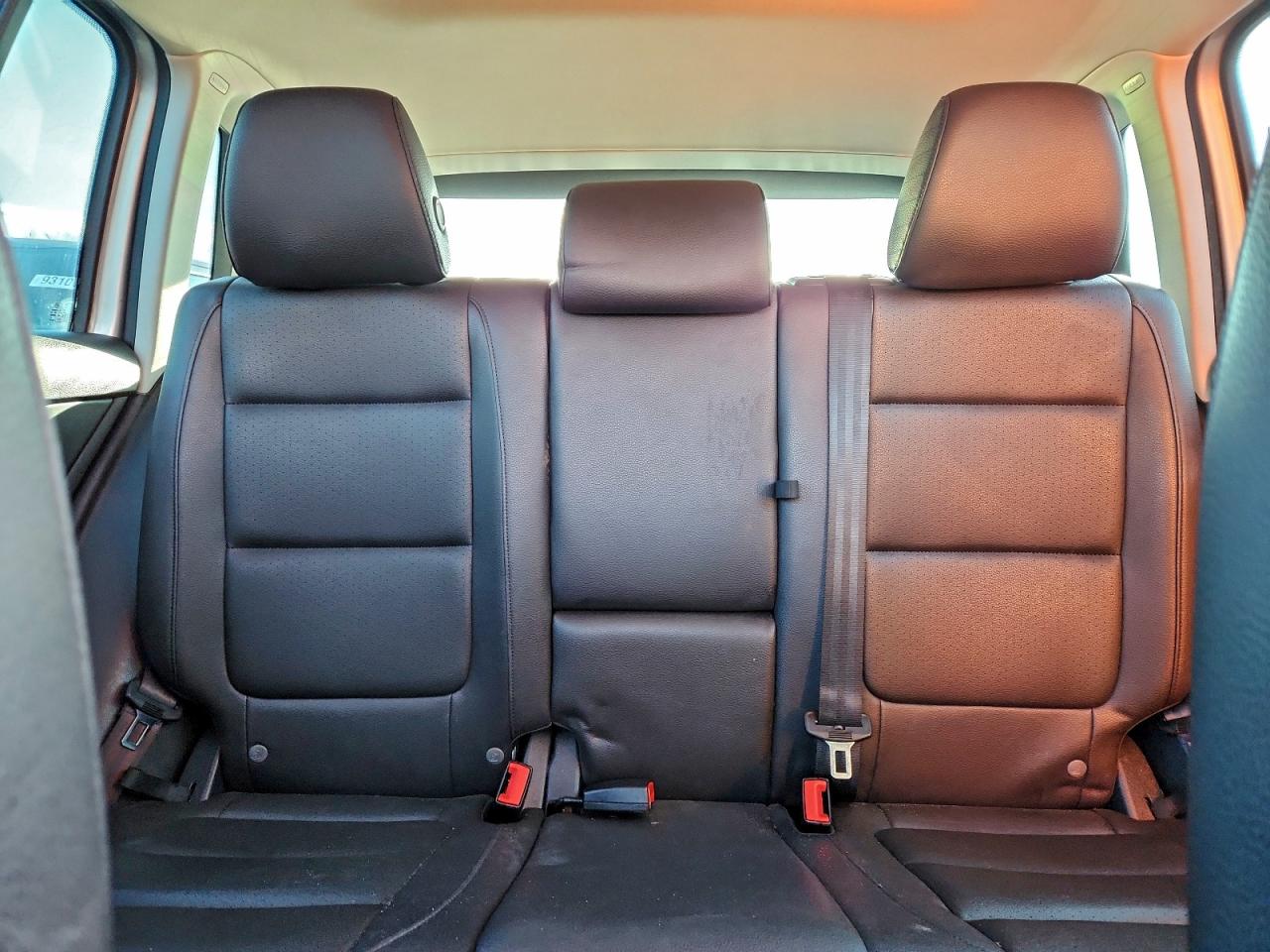 2017 Volkswagen Tiguan Wolfsburg VIN: WVGSV7AXXHK002638 Lot: 94039135