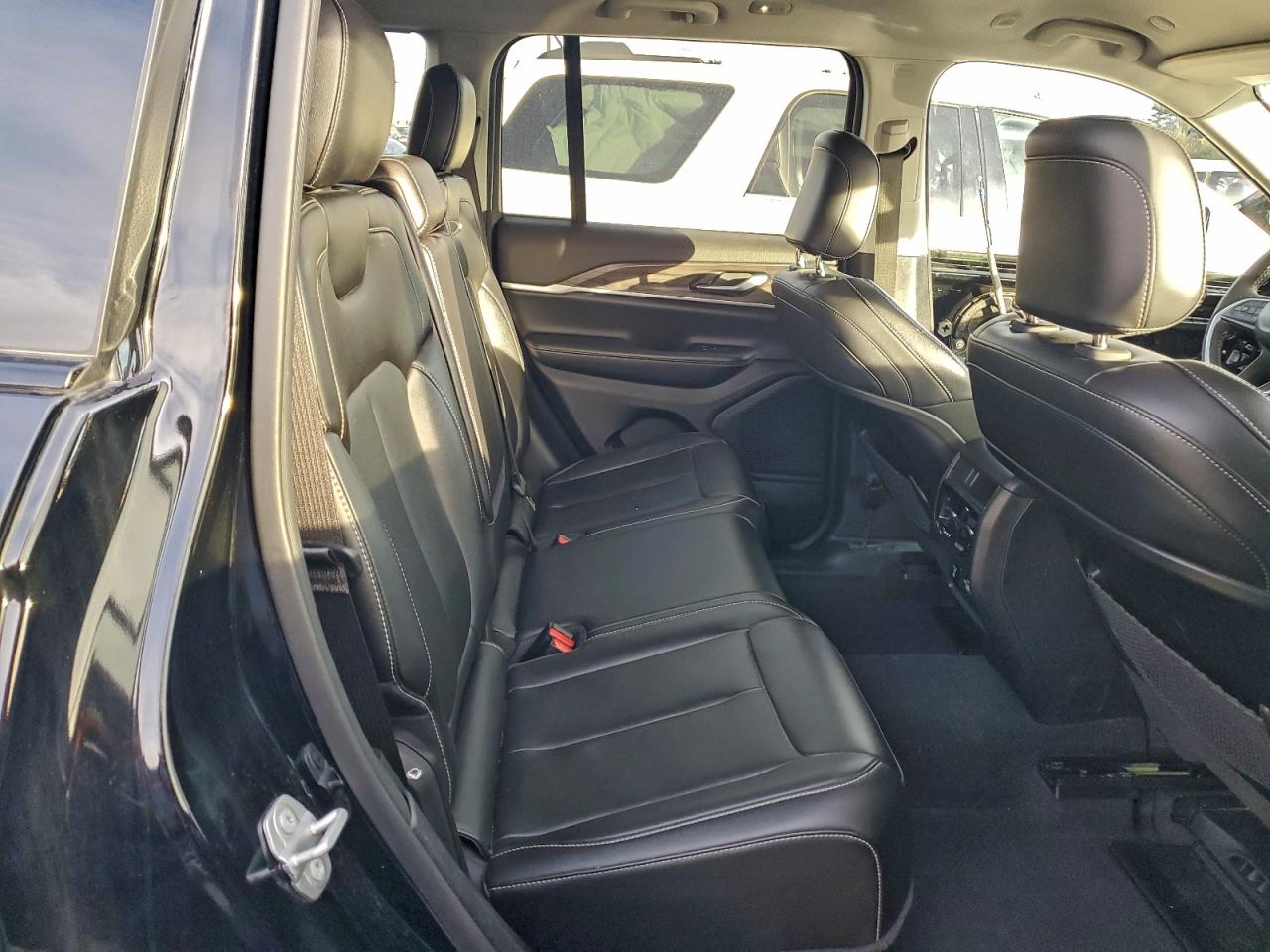 2023 Jeep Grand Cherokee Limited VIN: 1C4RJHBGXPC517733 Lot: 95926905