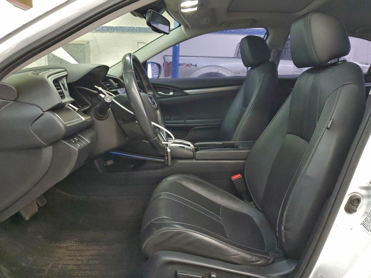 2017 Honda Civic Touring VIN: 19XFC1F93HE203156 Lot: 95997555