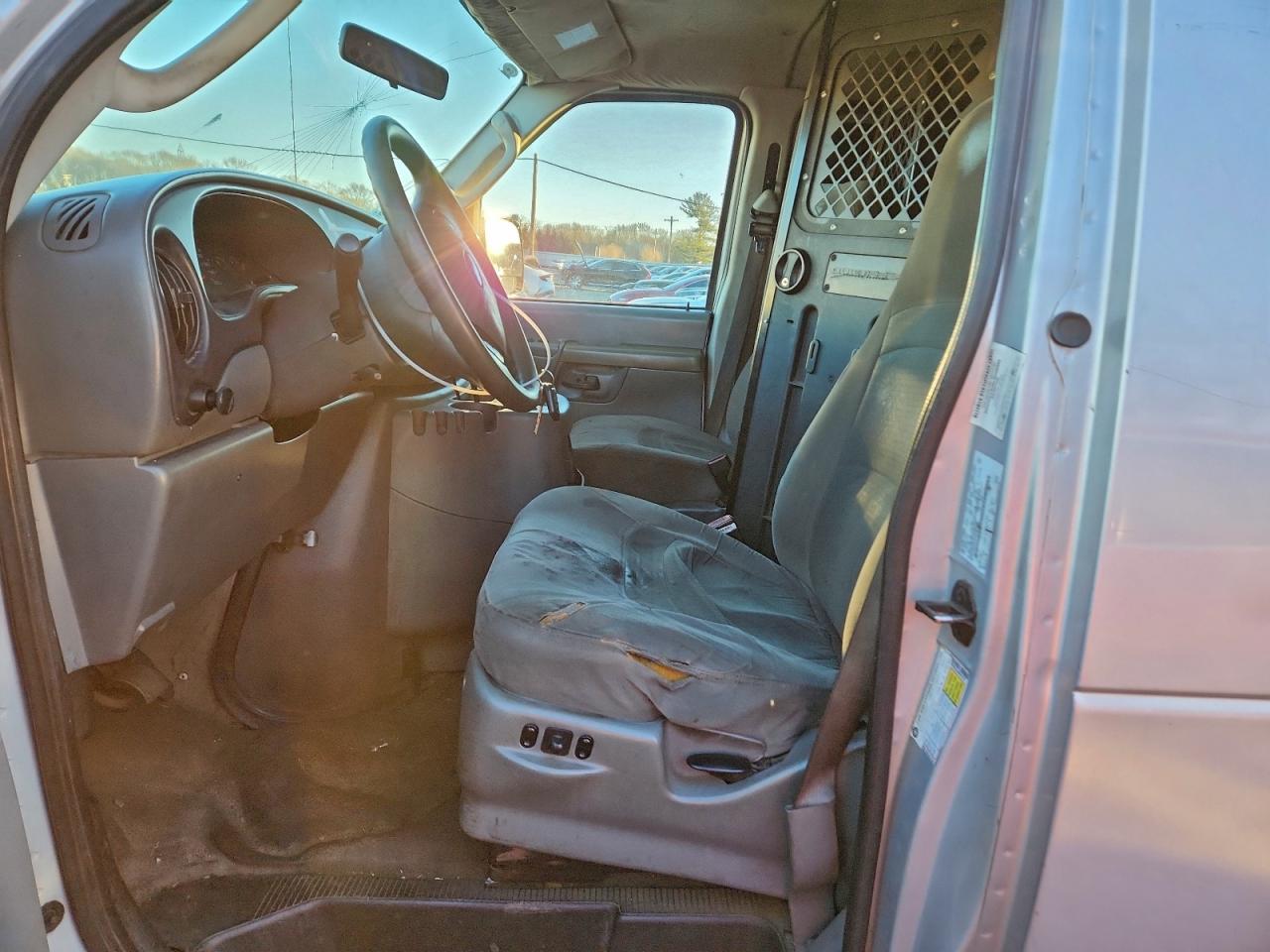 2006 Ford Econoline E250 Van VIN: 1FTNE24L56DB46130 Lot: 96494945