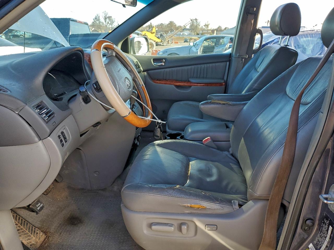 2007 Toyota Sienna Xle VIN: 5TDZK22C07S033141 Lot: 94929155