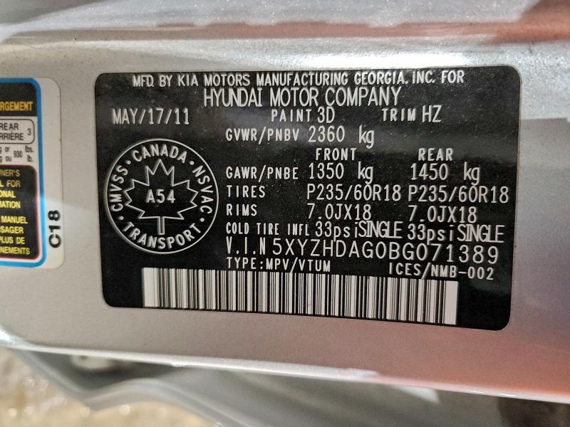 2011 HYUNDAI SANTA FE SE  