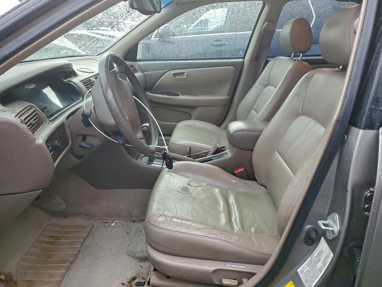 2000 Toyota Camry Le VIN: 4T1BF28K9YU091701 Lot: 94105185