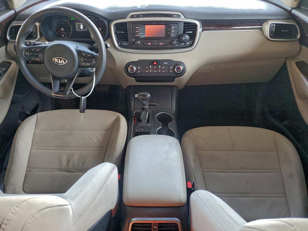 2017 Kia Sorento Lx VIN: 5XYPGDA3XHG303562 Lot: 93850425