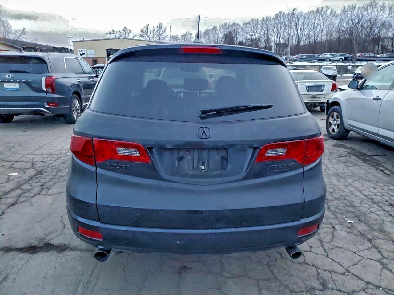 Фото: 5J8TB185X8A006828