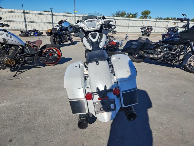 2024 INDIAN MOTORCYCLE CO. CHIEFTAIN DARK HORSE  