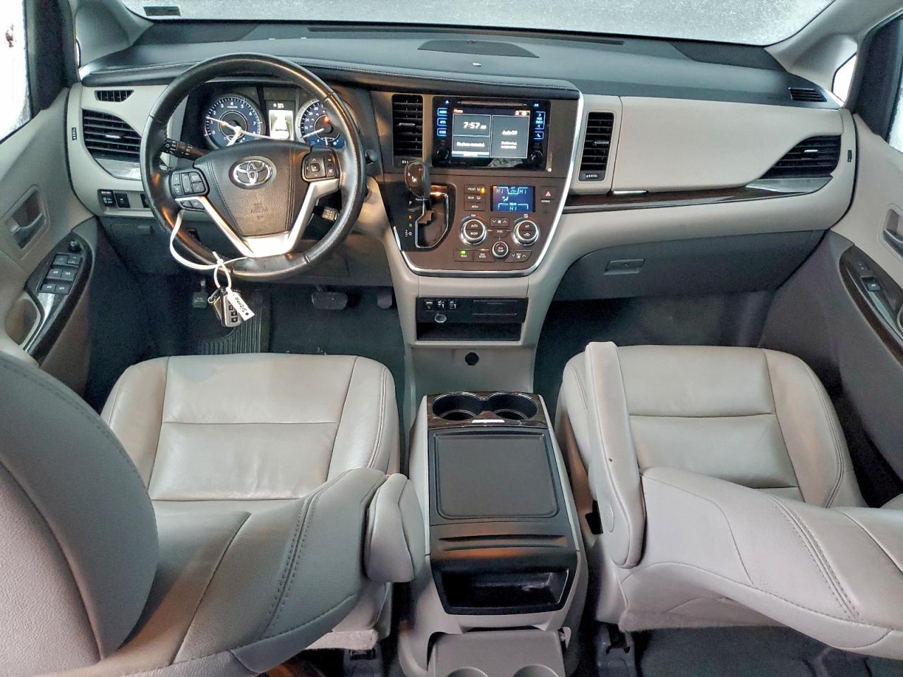 2016 Toyota Sienna Xle VIN: 5TDYK3DC6GS733597 Lot: 94453025