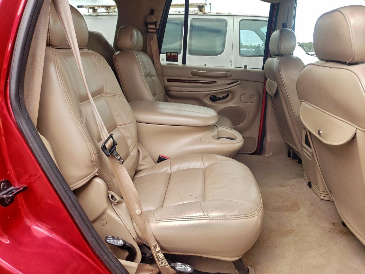 2002 Lincoln Navigator VIN: 5LMEU27R52LJ08845 Lot: 95193105