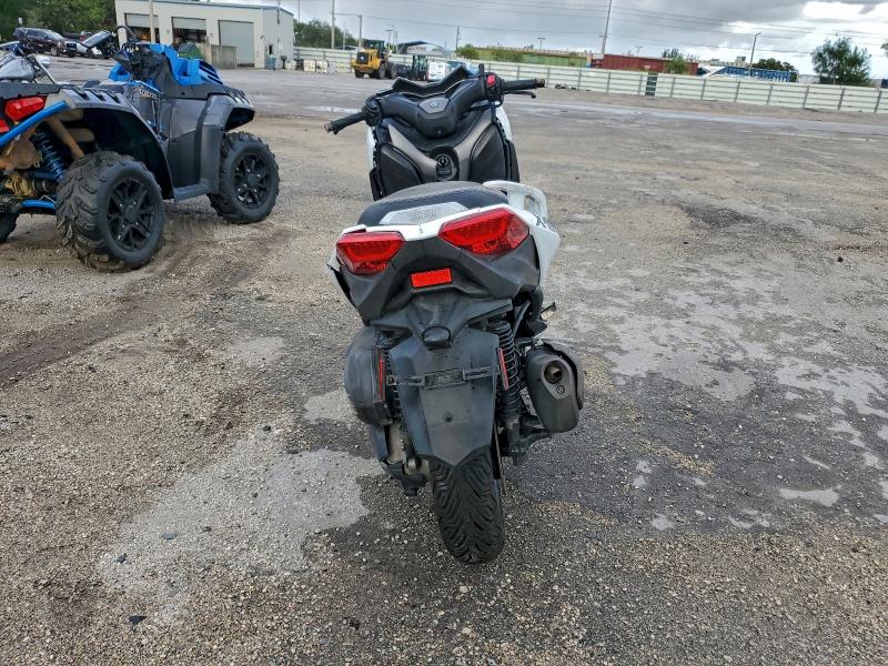 2018 YAMAHA CZD300 A  