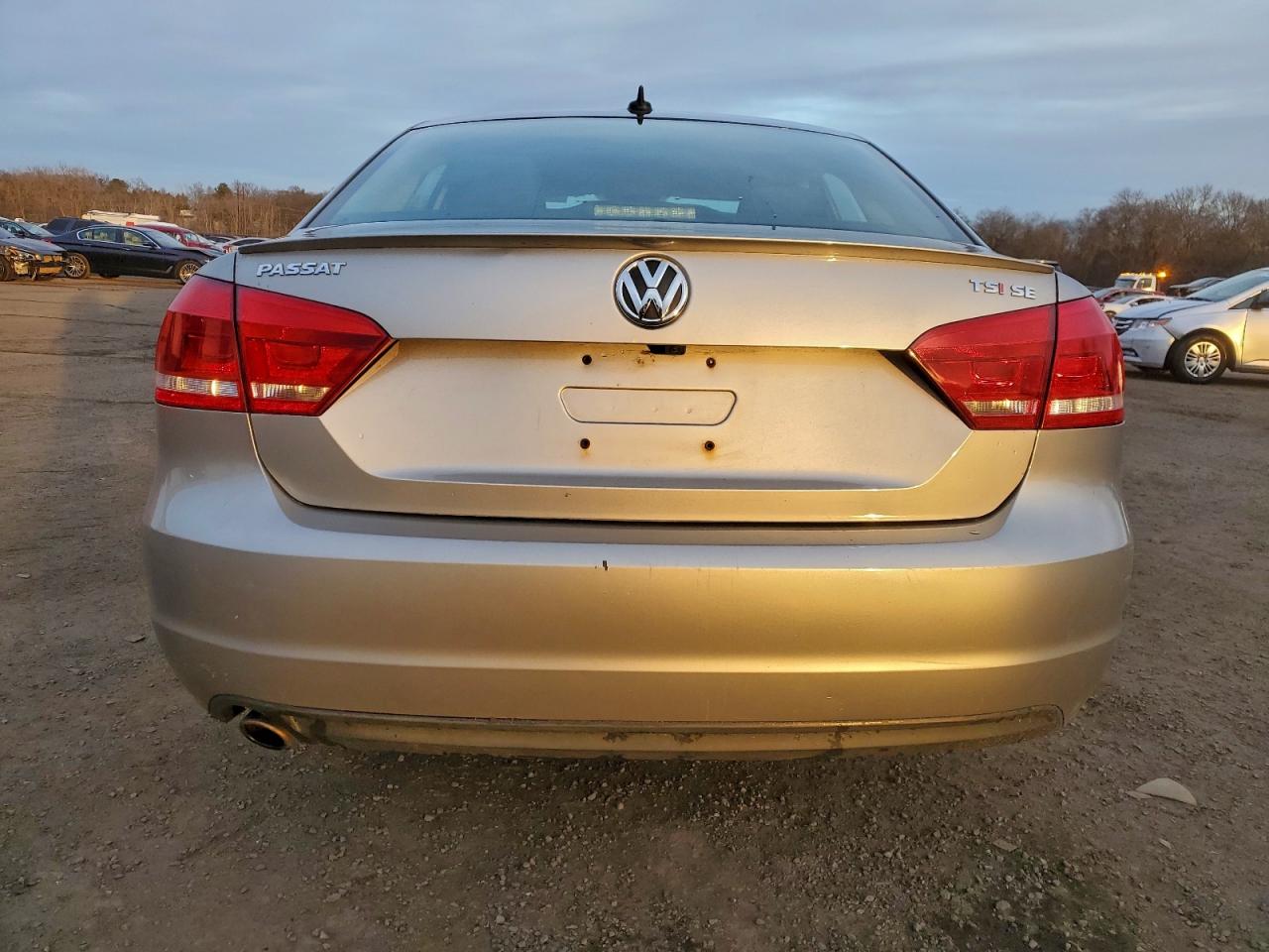 2014 Volkswagen Passat Se VIN: 1VWBT7A38EC103817 Lot: 95455655