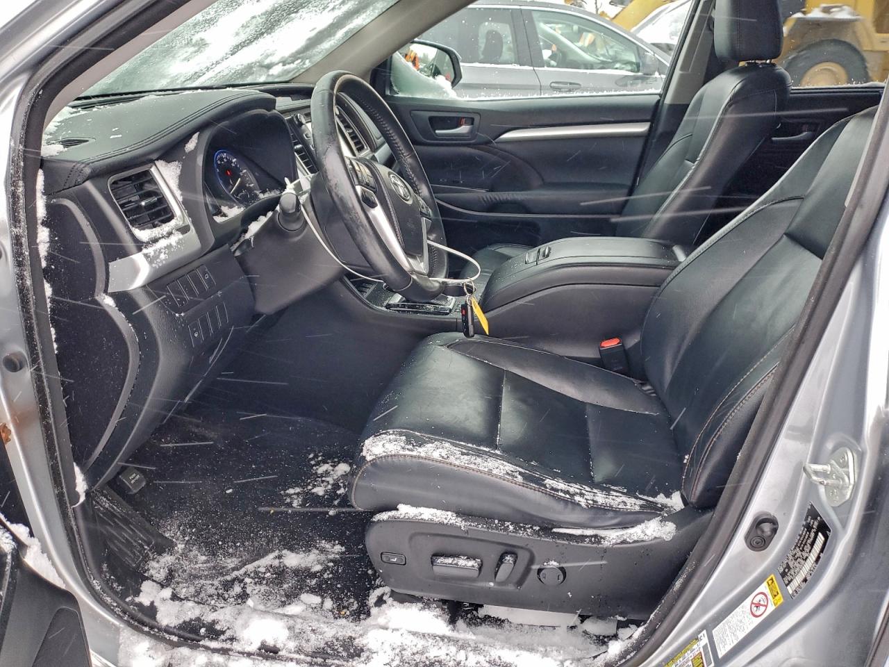 2015 Toyota Highlander Xle VIN: 5TDJKRFH5FS093880 Lot: 95603145