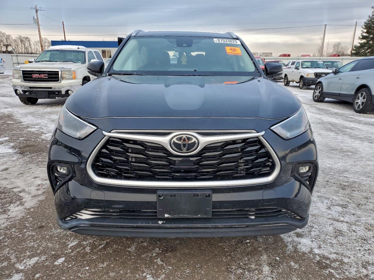 2022 Toyota Highlander Xle VIN: 5TDGZRBH9NS563516 Lot: 97033825