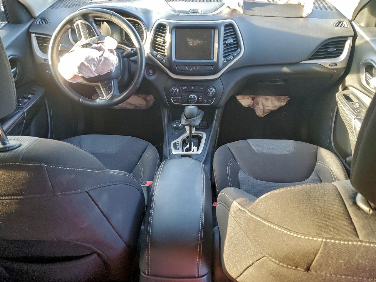 2017 Jeep Cherokee Latitude VIN: 1C4PJMCB5HW544700 Lot: 96475015