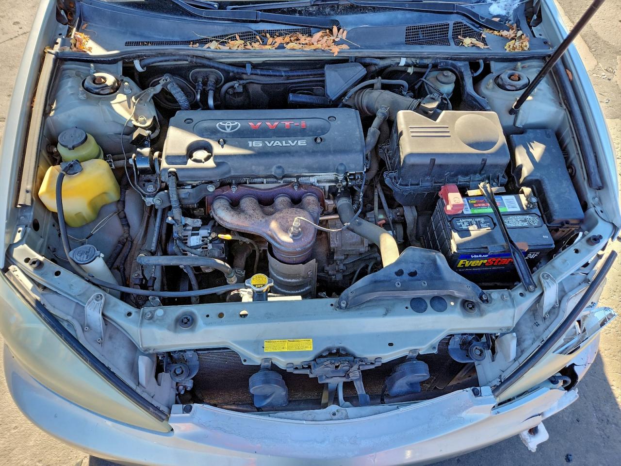 2004 Toyota Camry Le VIN: JTDBE32K940247369 Lot: 94476305