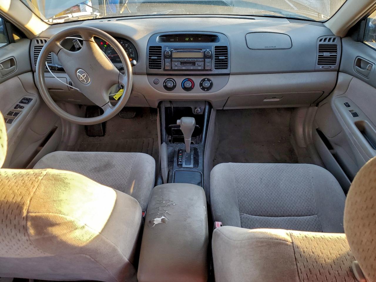 2003 Toyota Camry Le VIN: JTDBE32K630140973 Lot: 94810335