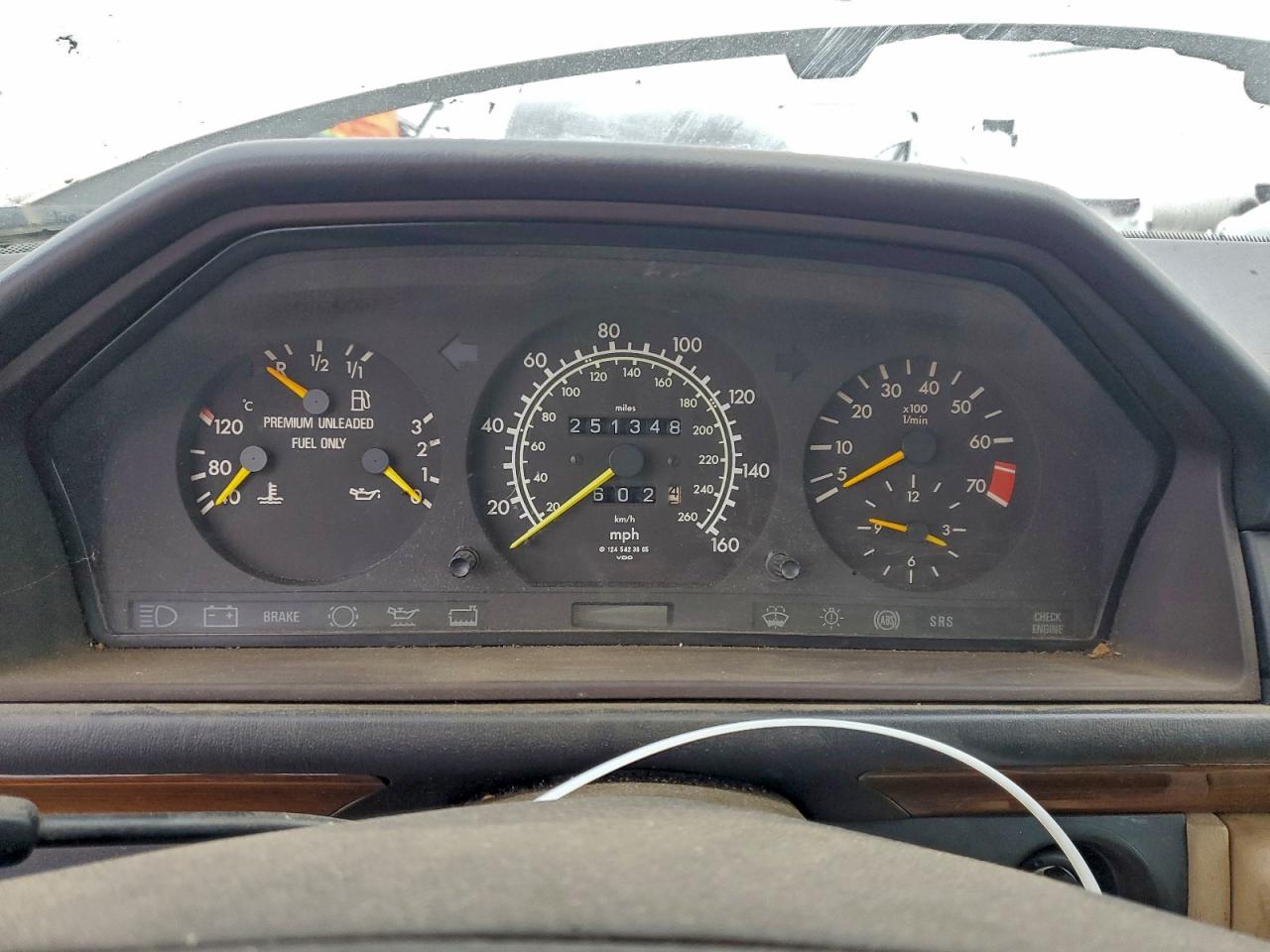 1994 Mercedes-Benz E 320 VIN: WDBEA92E8RF282557 Lot: 95808475