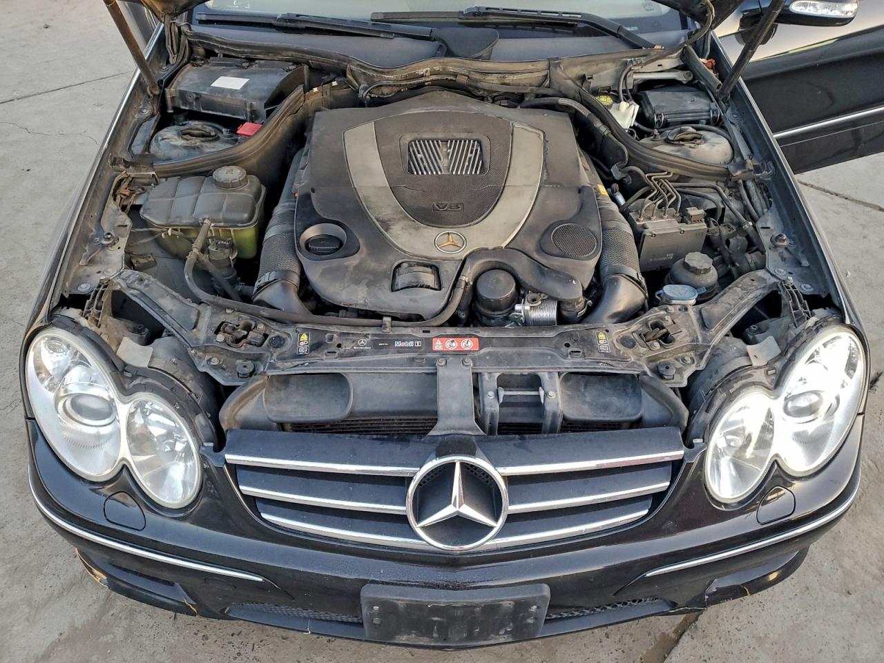 2008 Mercedes-Benz Clk 550 VIN: WDBTK72G08T089832 Lot: 93862665