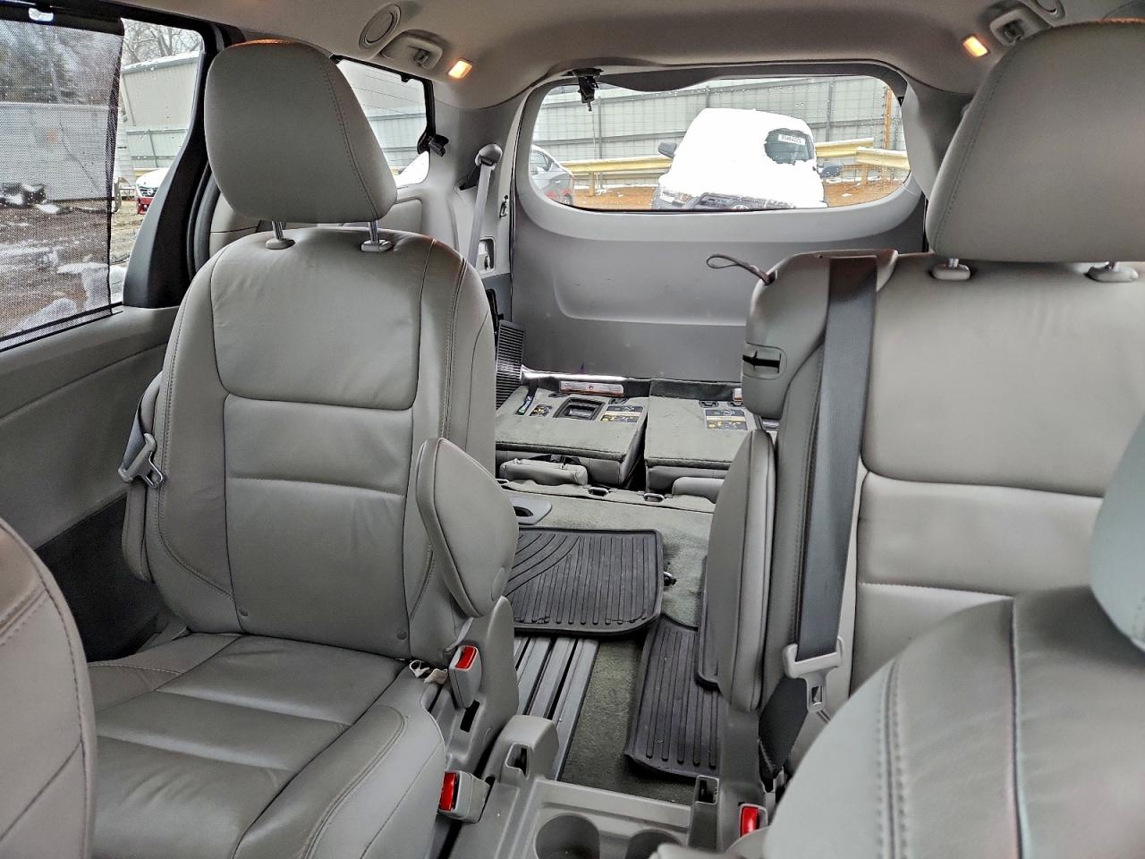 2016 Toyota Sienna Xle VIN: 5TDYK3DC6GS733597 Lot: 94453025